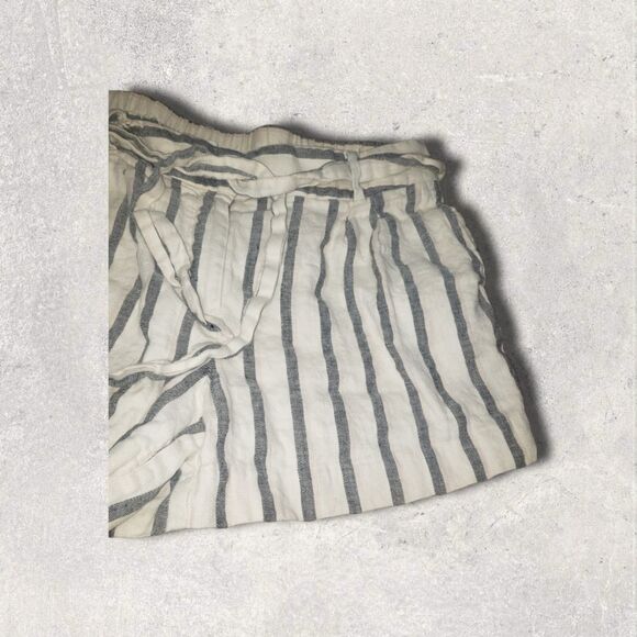 Ann Taylor LOFT Stripe Tie Waist Linen Cotton Shorts with 2.5" Inseam 4 - Picture 3 of 5